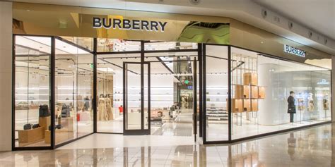 burberry millenia mall